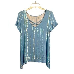 a.n.a. Blue and white shark bite hem short sleeve tunic top Size M